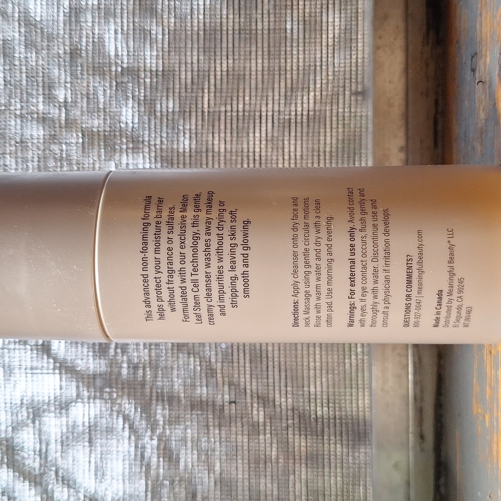 Meaningful Beauty Skincare Collection - Cream and Purple by Cindy Crawford - Picture 4 of 11